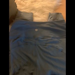 Lululemon size 4!!